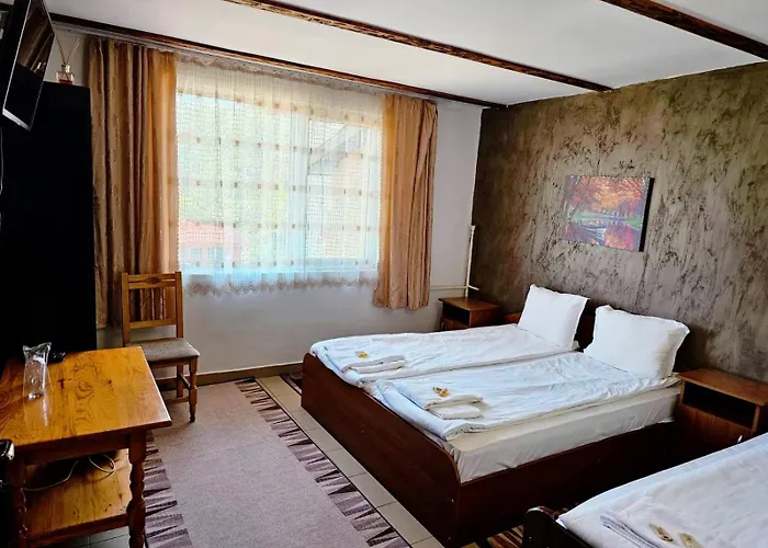 Motel Complex Forest Szarnica