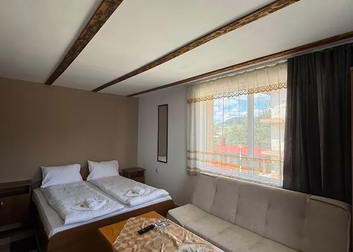 Complex Forest 2* Szarnica