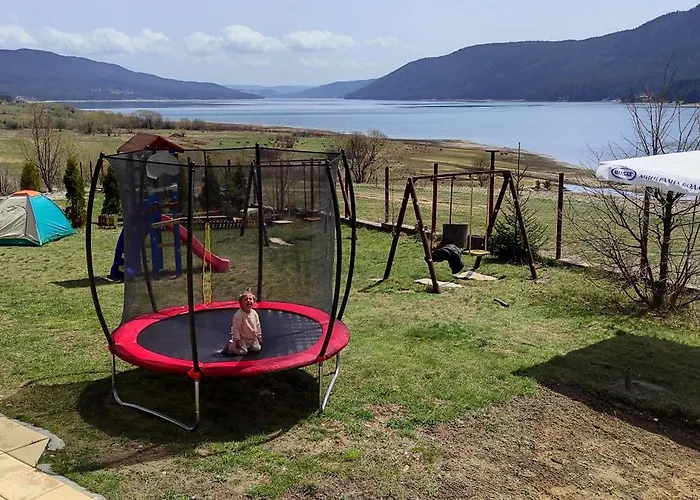 Motel Complex Forest Szarnica